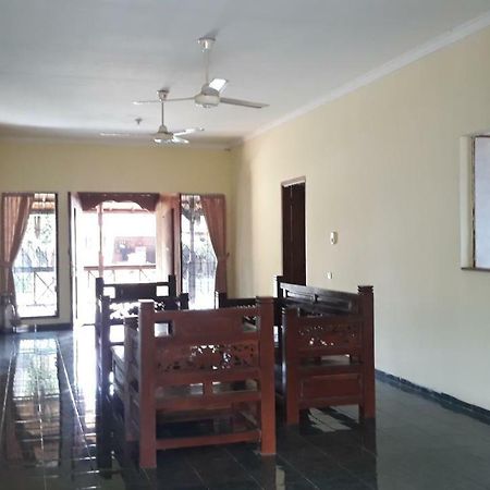 Bagus Beach Resort Lovina 布莱伦 外观 照片