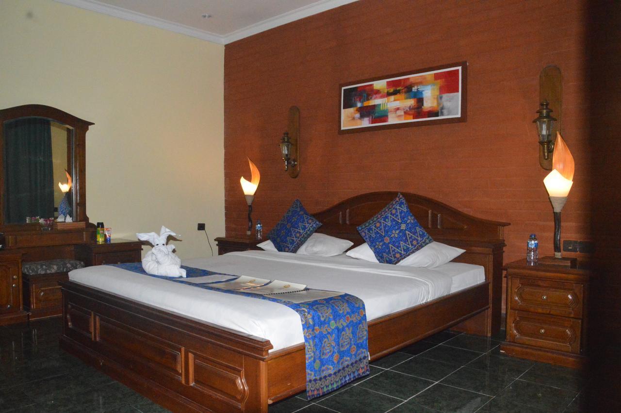 Bagus Beach Resort Lovina 布莱伦 外观 照片