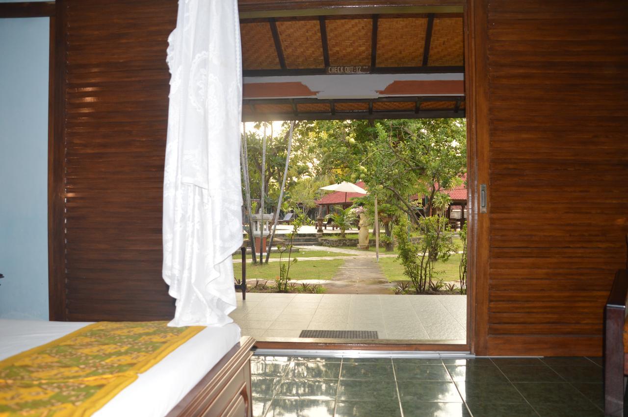 Bagus Beach Resort Lovina 布莱伦 外观 照片