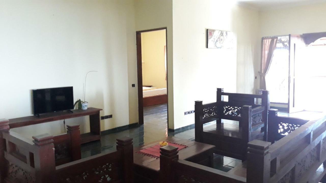 Bagus Beach Resort Lovina 布莱伦 外观 照片