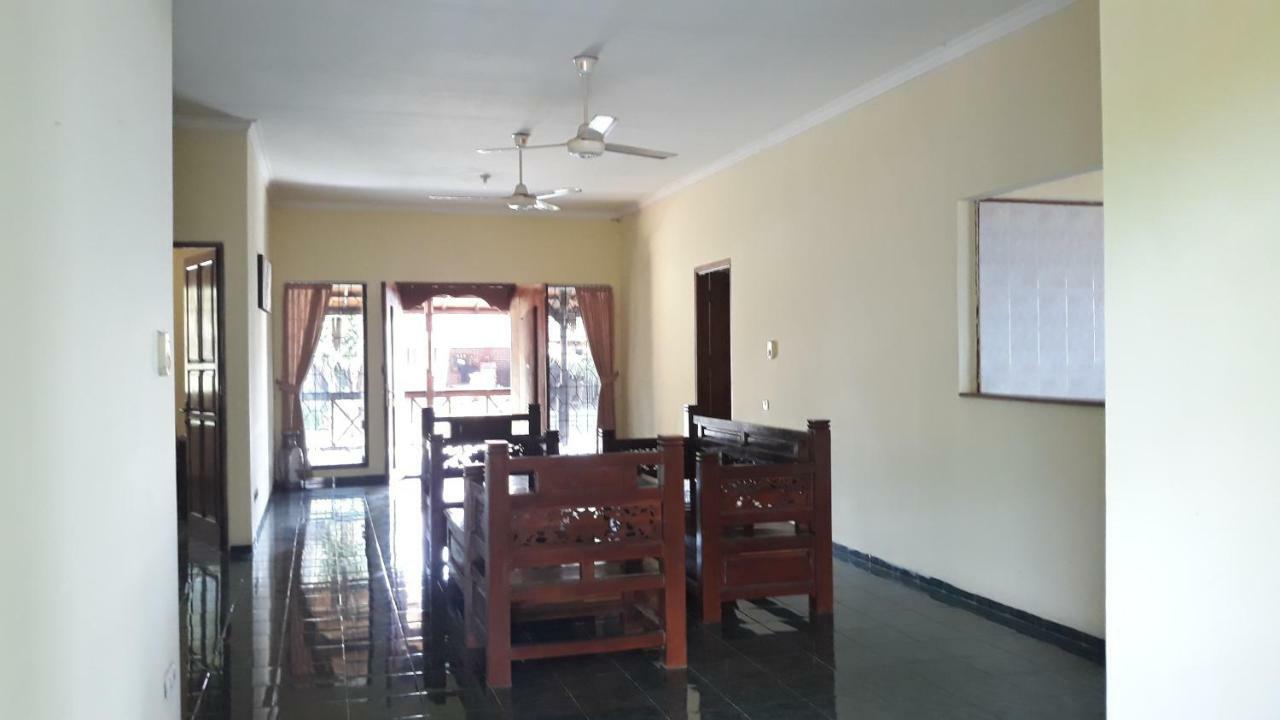 Bagus Beach Resort Lovina 布莱伦 外观 照片