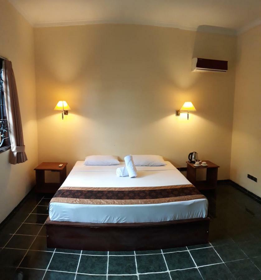 Bagus Beach Resort Lovina 布莱伦 外观 照片